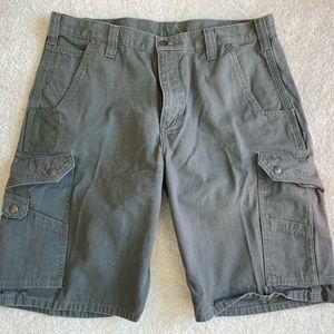 Carharrt mens khaki cargo shorts.